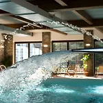 Wellness Holzberg ホテル