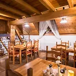 Wellness Holzberg ホテル Suchá Rudná