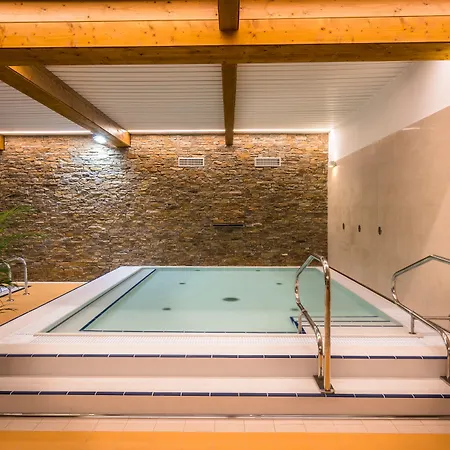 Hotell Wellness Holzberg Suchá Rudná