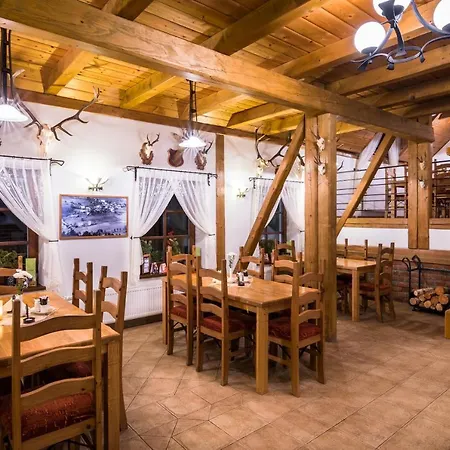 Wellness Holzberg - Krytý Relaxační Bazén, Dětský Bazén, Whirlpool, Sauna, Restaurace, Bowling, Venkovní Hřiště, Herna, Pingpong, Billiard Suchá Rudná