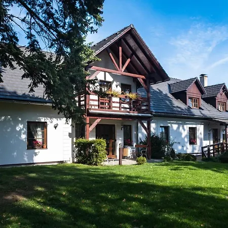 Holzberg Hotel 4*