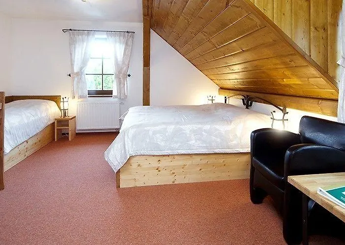 Hotel Wellness Holzberg Suchá Rudná