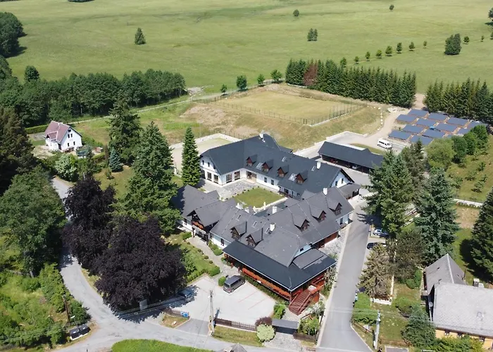 Wellness Holzberg 4* Suchá Rudná